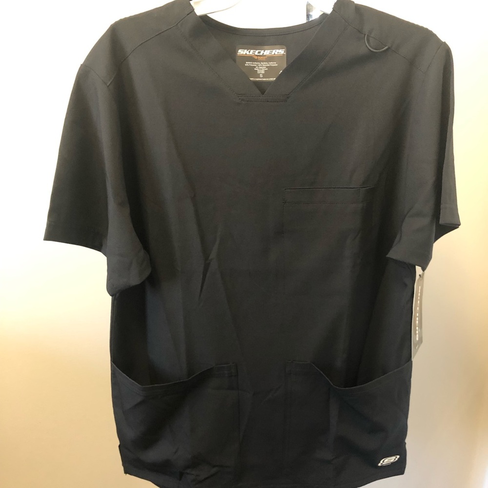 Skechers by Barco Mens three pocket scrub top. SKT020. NWT. Multiple sizes